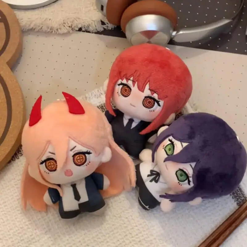 Men'S Accessories Japan - チェーンソーマン Q バージョンマキマキャラクター二次元ぬいぐるみ Pp 綿充填ソフトハンド人形キーホルダージッパー装飾ギフト