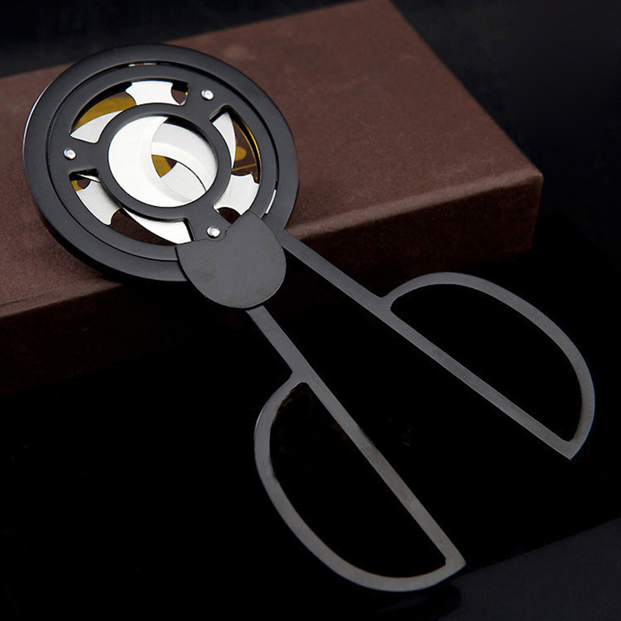 ステンレス鋼の葉巻カッター,3つの鋭い刃,切断アクセサリー, - Cigar Cutter Set のレビューと価格
