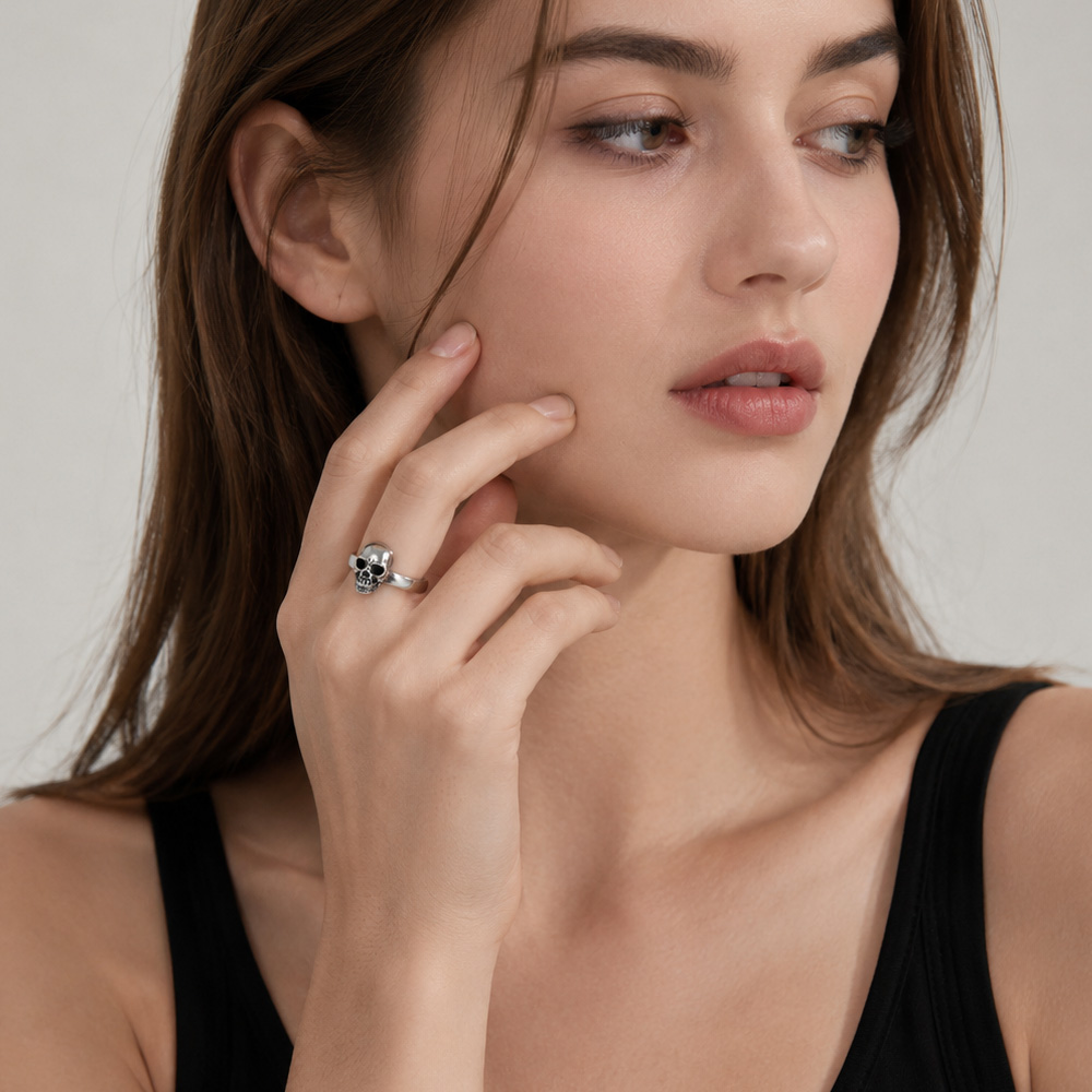 男性と女性のためのスカルイヤリング,上質なジュエリー,新しい - Men Accessories Brands のレビューと価格