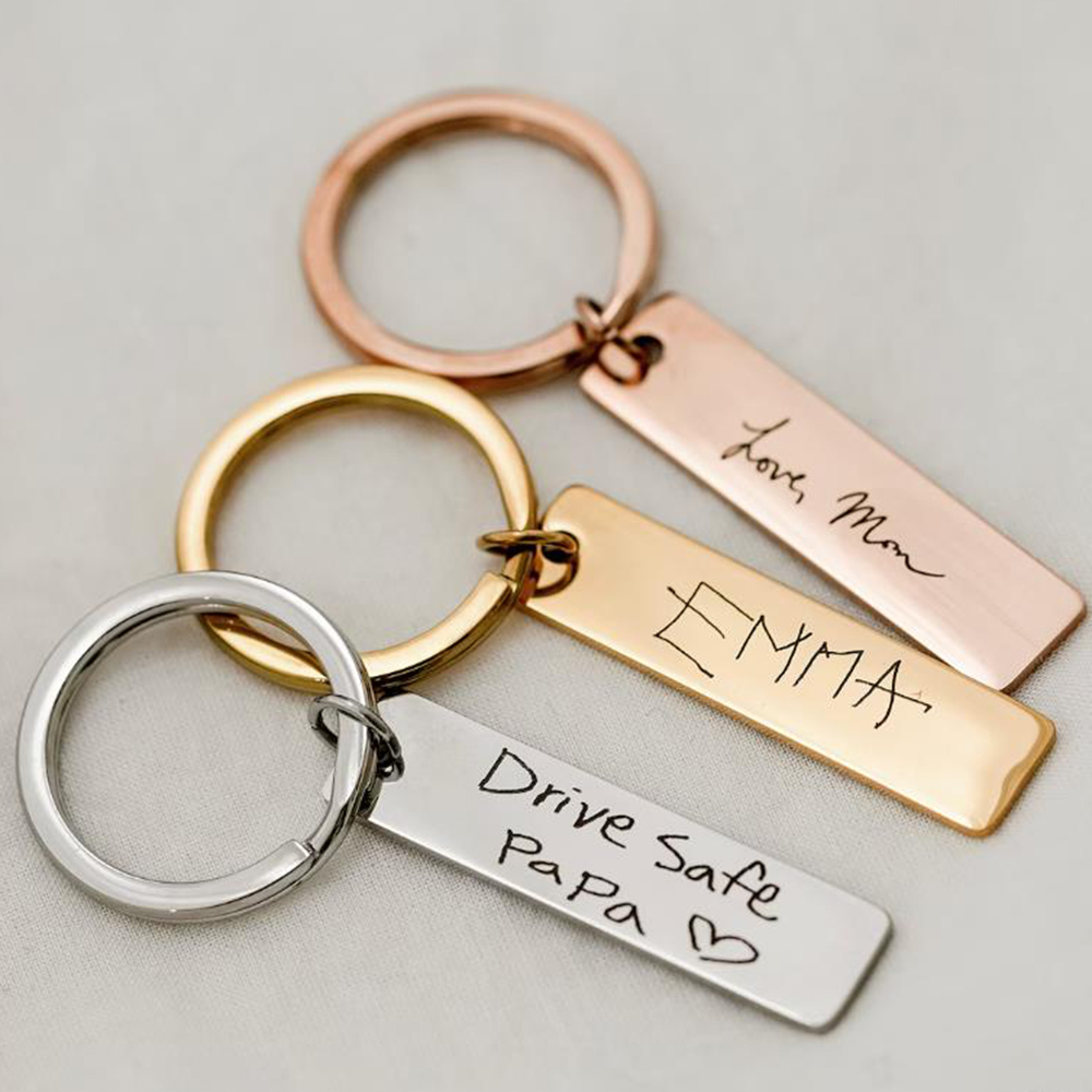 実際の手書きのキーチェーン、カスタムパーソナライズされたキー - Men'S Accessories Gift Ideas のレビューと価格