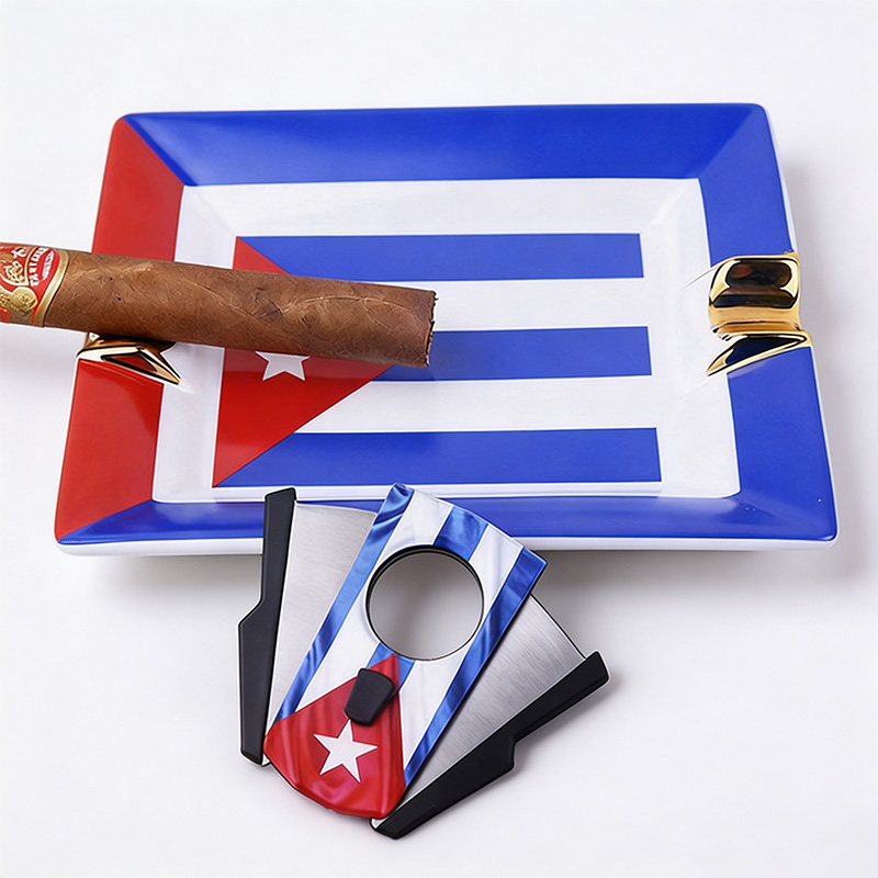 キューバ国旗入りシガーセット、ステンレス製シガーカッター、金 - Cigar Cutter Set のレビューと価格