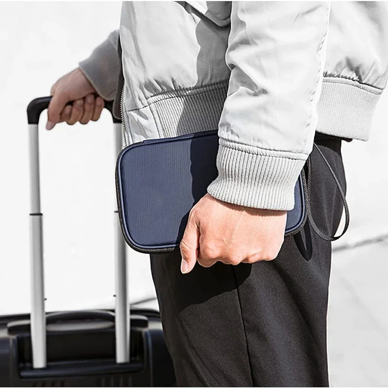 軽量ファミリートラベルパスポートカバーウォレットジッパー付き - Travel Organizer Men のレビューと価格